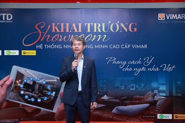 Mr Tran Tien Dat (General Director of VTD) are stating